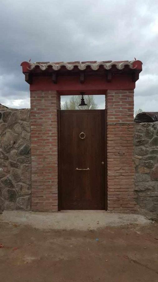 Casa Rural Rojo Del Tietar La Iglesuela Bagian luar foto